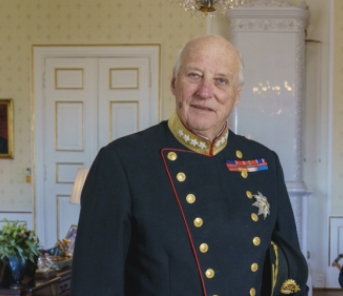 Норвежкият крал ще остане още няколко дни в болница в Малайзия