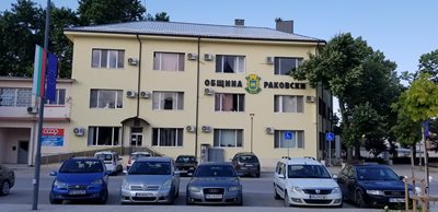 Община Раковски въвежда режим на уличното осветление.