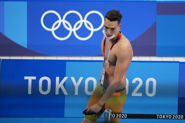 Калоян Левтеров на басейна в Tokyo Aquatics Centre СНИМКА: ЛЮБОМИР АСЕНОВ, LAP.BG