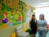 Самоука художничка нарисува приказни герои за децата от социален дом в Монтана