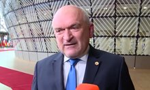 Димитър Главчев от Брюксел: Надявам се на кабинет с първия мандат (Видео)