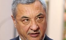 Бойко Борисов приел оставката на Симеонов, внася я в НС с новата кандидатура (Обзор)