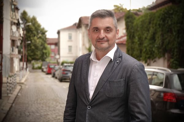 Кирил Добрев: На рождения ми ден идват повече хора, отколкото гласуват за някои от БСП