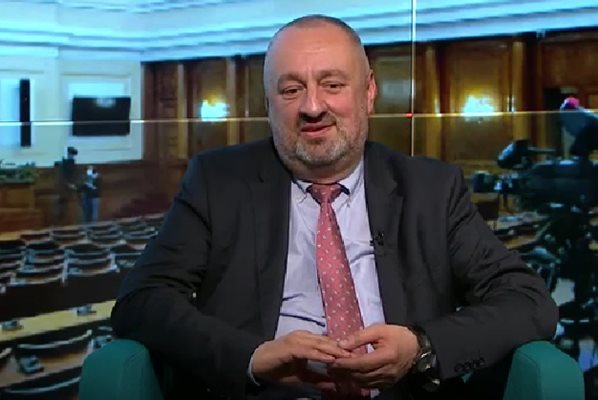 Ясен Тодоров Кадър: България он еър