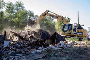 За 3 дни срутват постройките на самонастанили се преселници в Стара Загора