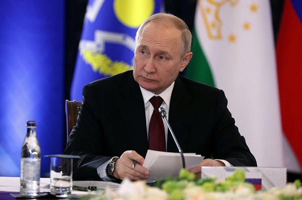 Владимир Путин в Ереван Снимка: Ройтерс