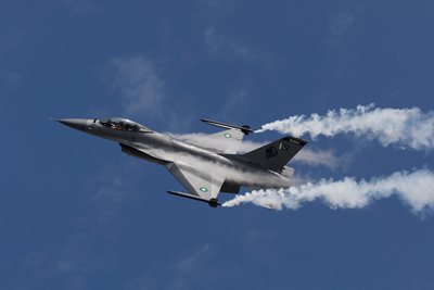 Радарите ще влязат на въоръжение, когато пристигнат новите F-16
