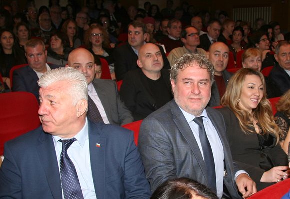 Министърът на културата Боил Банов бе сред публиката на спектакъла