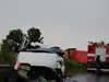 Двама загинаха при челен сблъсък между бус и камион край Симеоновград (снимки)