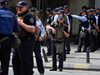 МВР на Македония: Задържани са осем души, а 83 са потърсили медицинска помощ