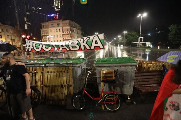 Блокадата в центъра на София - на Орлов мост. Снимка: Николай Литов