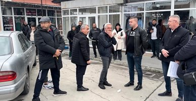 Община Пловдив си взима с полиция пазара в "Столипиново" от ДПС съветника Яшар Асан