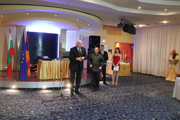Областният управител на Пловдив Здравко Димитров стана почетен член на Съюза на арменците