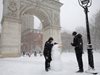 САЩ ударени от  снежна буря, ООН и училища затворени
