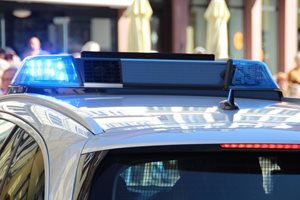 Полицай от Милуоки загина след престрелка с обирджия, който беше убит