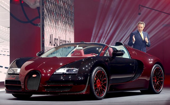 Bugatti Veyron по време на първото му представяне на автосалона в Женева