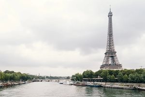 Мощна лятна буря връхлетя Париж
