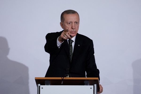 Турският президент Ердоган провежда пресконференция в Анкара.
СНИМКИ: РОЙТЕРС