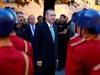 Ердоган закрива над 1000 училища  и 15 университета, удължава арести