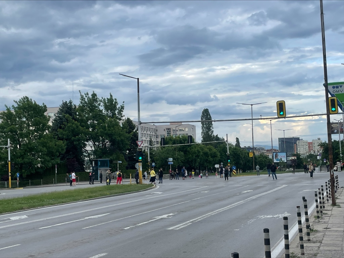 Протест блокира столичния булевард "Г. М. Димитров" (Снимки)