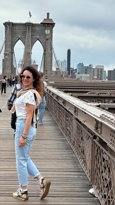 Мария Петрова на Бруклинския мост
