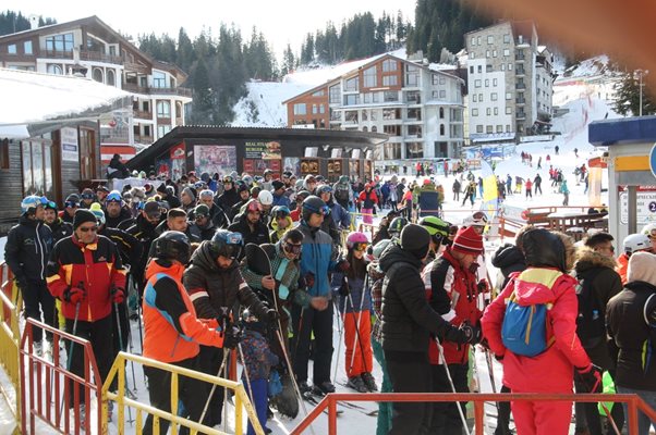 Пампорово открива днес зимния сезон, вижте цените на картите