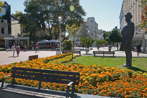 Варна става все по-модерен град въпреки насложилите се кризи.