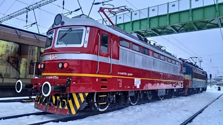 Локомотив се запали на гарата в Брусарци