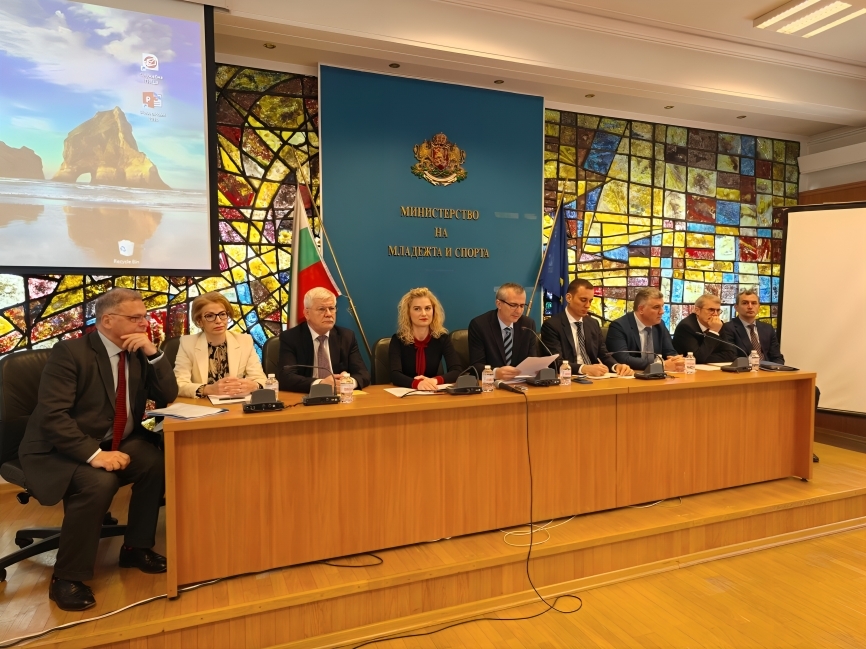 Динкова: Полагаме усилия за подобряване на безопасността на туристите в природата
