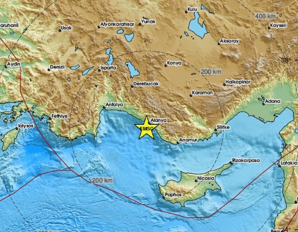 Земетресение с магнитуд 4,5 предизвика паника в Анталия