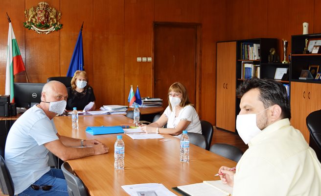 Актуални данни за коронавируса в област Велико Търново бяха изнесени на заседание на Областния кризисен щаб