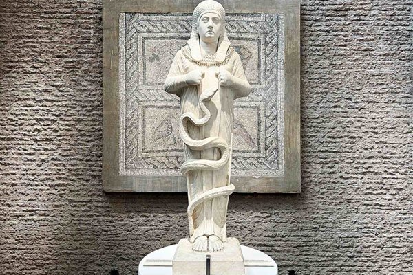 Част от експонатите на изложбата в Термите на Диоклециан Снимка: Виолина Христова