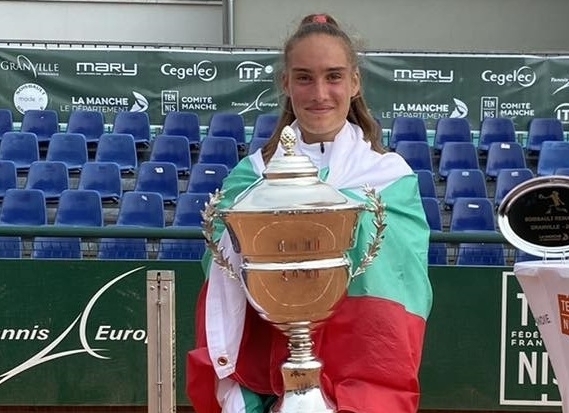 Денислава Глушкова с поредна победа в Анталия