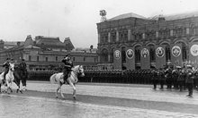 Как Сталин падна от коня точно преди Парада на победата