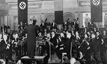 Мрачните тайни на Виенската филхармония: Новогодишния концерт започва от Хитлер. С парите от билети финансират нацистите