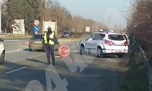Полицейска блокада в Бургас, тече акция срещу битовата престъпност