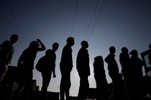Задържаха 22-ма нелегални мигранти в Одрин, близо до границата с България
