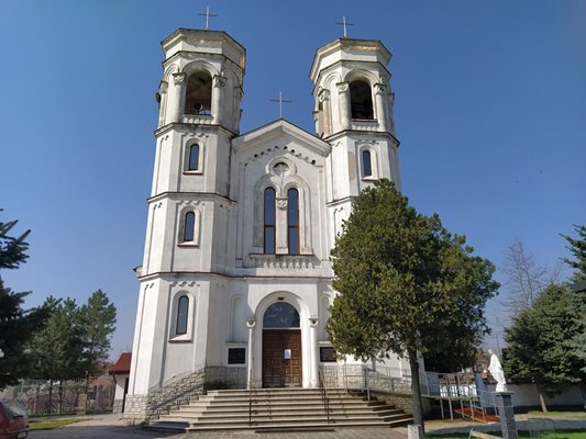 Католическата църква в Белозем е затворена от 14 март.