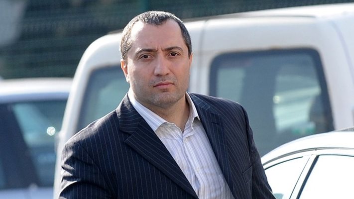 Бандата на Димитър Желязков се занимава с рекет, палежи и търговия с дрога, твърдят прокурори.