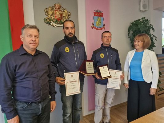 Кметът на Казанлък благодари на двама пещерни спасители, участвали в акция в Турция