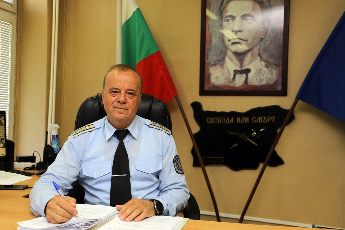 Началникът на столичния КАТ в ареста незаконно както Бойко Борисов