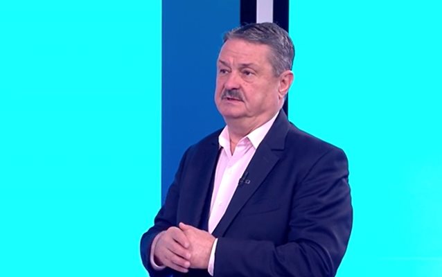 Проф. Георги Рачев КАДЪР: bTV