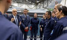 Българската делегация в САЩ посети завода, където сглобяват F-16 (Видео, снимки)