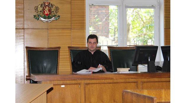 Съдия Петко Петков доскоро отговаряше за бюро “Съдимост”.