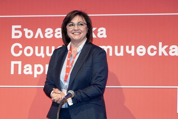 2 седмици след конгреса на БСП, на който остана на поста си председател, Корнелия Нинова прокара рокади в най-тясното партийно ръководство.