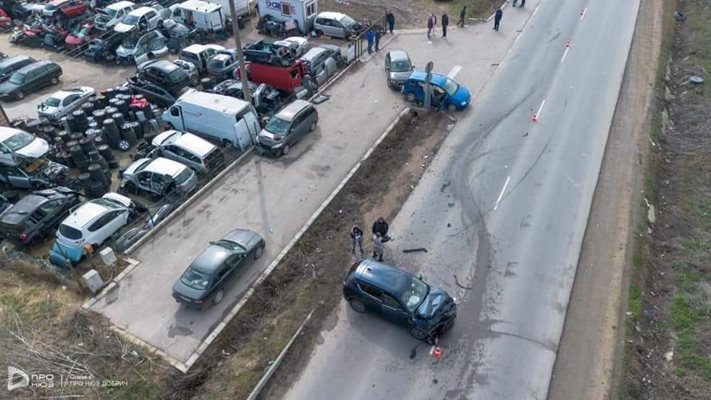 Катастрофата с три коли  на изхода на Добрич