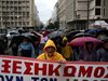 Сблъсъци в Атина преди гласуването на икономиите