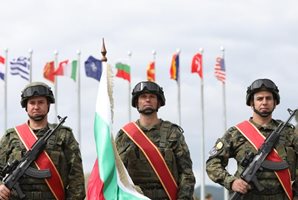 Български войници
Снимка: Пресцентър на министерството на отбраната
