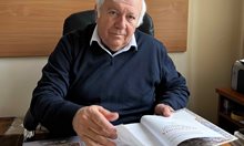 Проф. Васил Николов: На македонските деца промиват мозъците да мразят българите