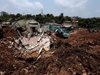 Жертви и хиляди евакуирани в Шри Ланка заради лавина от боклуци